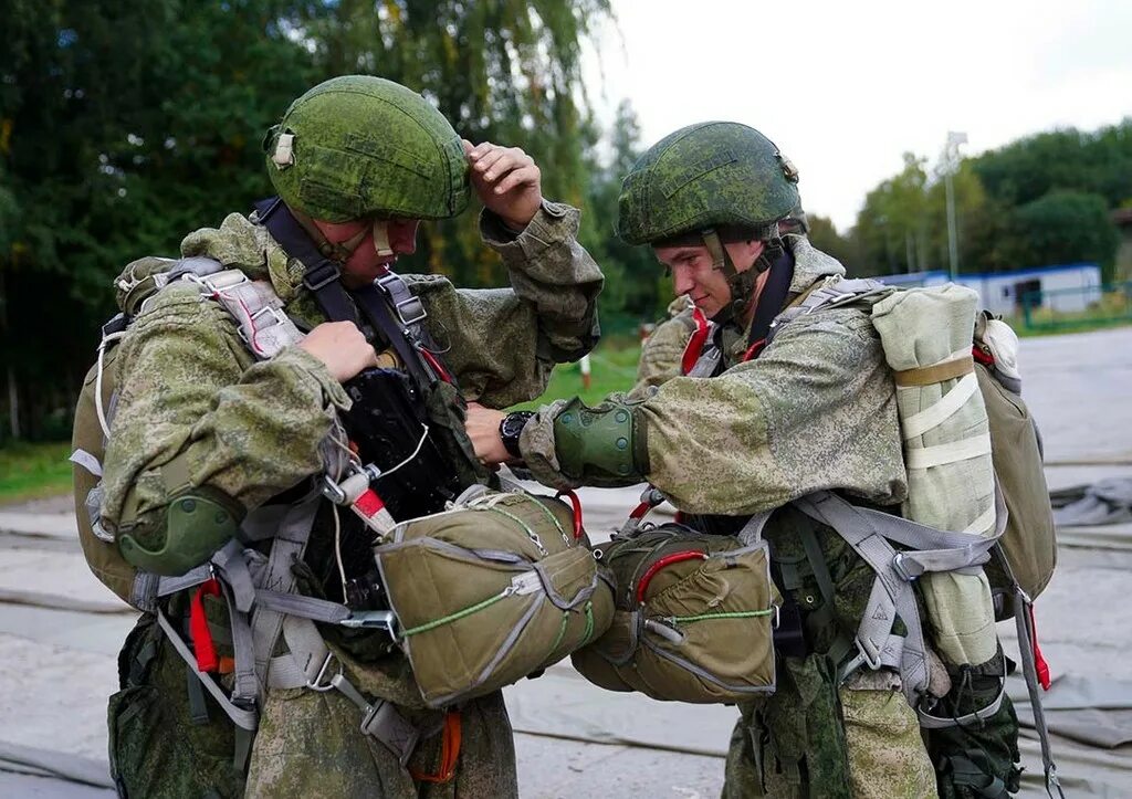 Учения. Запад 2021 военные учения Калининград. Тактический десант. Учения ВДВ В Белоруссии 2021. Тактический воздушный десант.