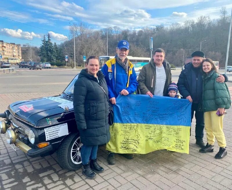 обстановка в черкассах на сегодня. беженцы священник украина. новости черкассы сегодня. черкассы сейчас. новости черкассы сегодня.