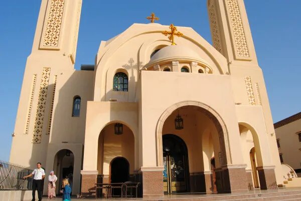 Коптская православная церковь в шарме. Коптский храм в шарм эль шейхе. Христианский храм в шарм эль шейхе. Коптская православная церковь в шарме. Коптский храм в шарм эль шейхе.
