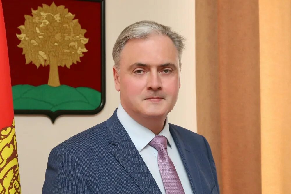 Юрий шуршуков липецк. Летникова людмила ивановна минздрав. Шуршуков юрий юрьевич липецк. Начальник управления здравоохранения липецкой марина сергеевна. Шуршуков липецк.