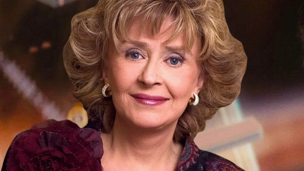 сколько лет регине дубовицкой из аншлага 2024. регина дубовицкая аншлаг. ведущая аншлага регина дубовицкая. регина игоревна дубовицкая аншлаг. регина игоревна дубовицкая 2020.