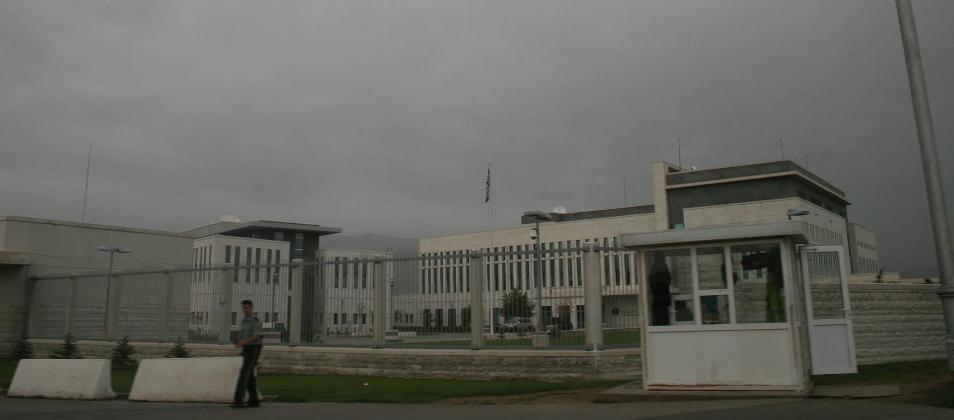 сша мира. посольство америки в грузии фото. посольство сша в грузии. посольство сша тбилиси 2008. посольство сша в грузии.