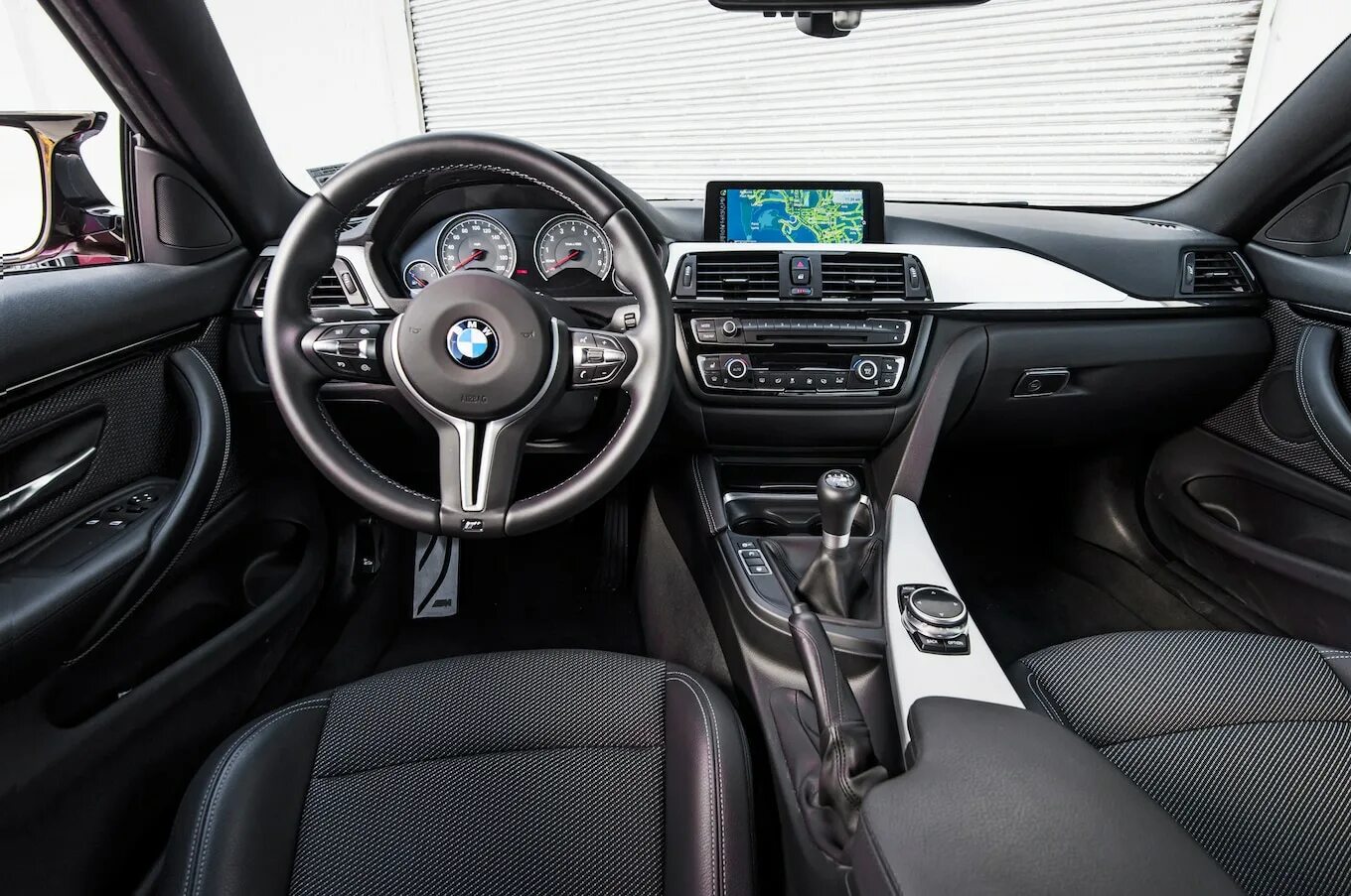 BMW m4 салон. BMW m2 салон. BMW m3 2016 салон. BMW m2 Interior. Купить бмв механика