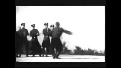 Танец солдата под песню
