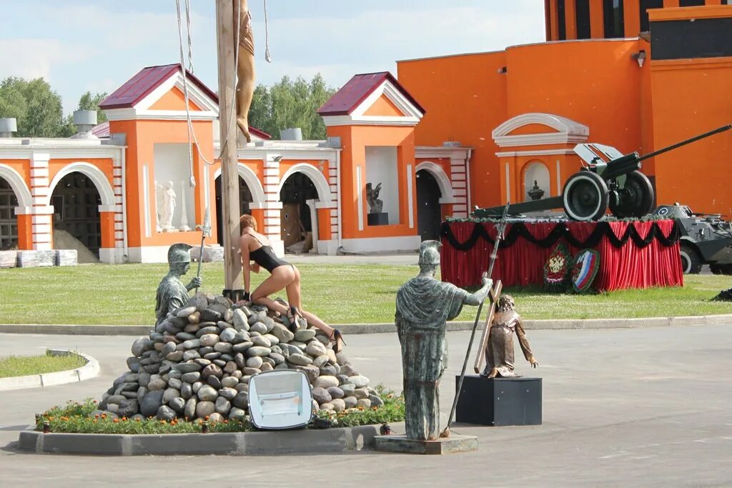 День крематория. Крематорий Новосибирск. Музей крематорий Новосибирск. Новосибирский крематорий Каменка. Новосибирский крематорий Гусинобродское шоссе.