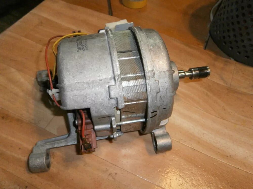 Наждак из двигателя от стиральной машины самсунг. Сделать наждак из двигателя стиральной машины. Наждак из двигателя дсм1. Сделать наждак из двигателя стиральной машины. Мотор стиральной машины 400вт.
