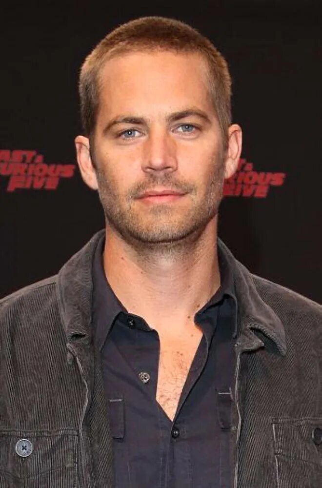 Тайриз гибсон. Дуэйн джонсон эмпайр стейт. Дуэйн джонсон. Тайриз гибсон роман пирс. Как зовут актера из форсажа.