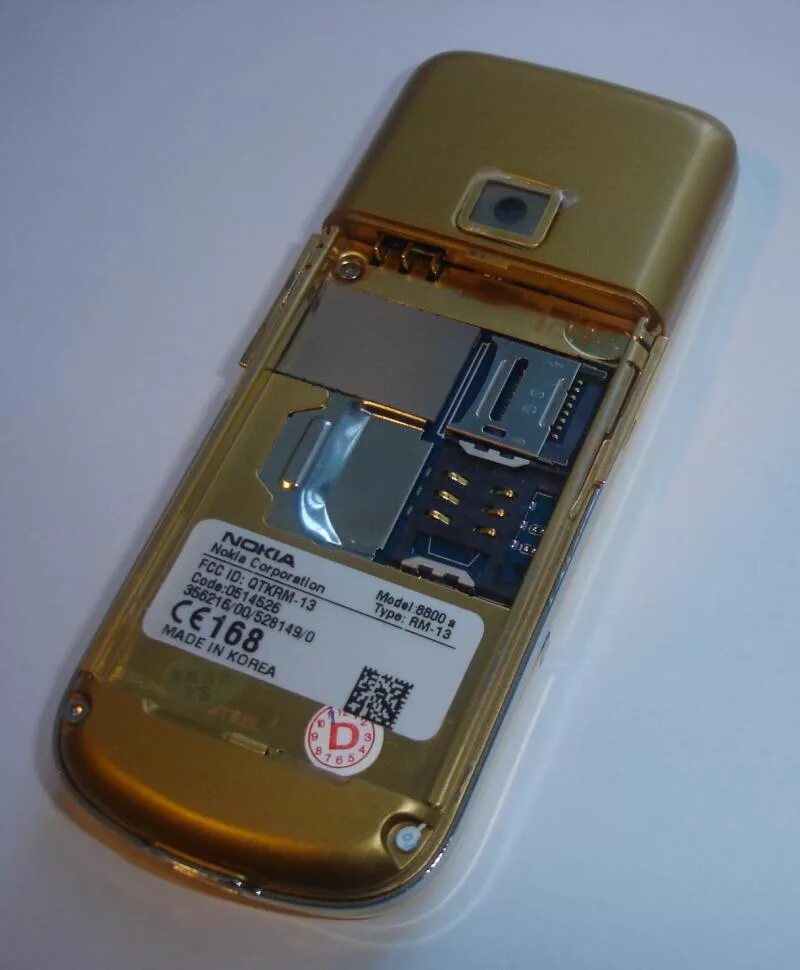 Китайский нокиа 8800. Nokia 8800 Arte. Nokia 8800 Arte solution. 8800 Gold Arte Китай.