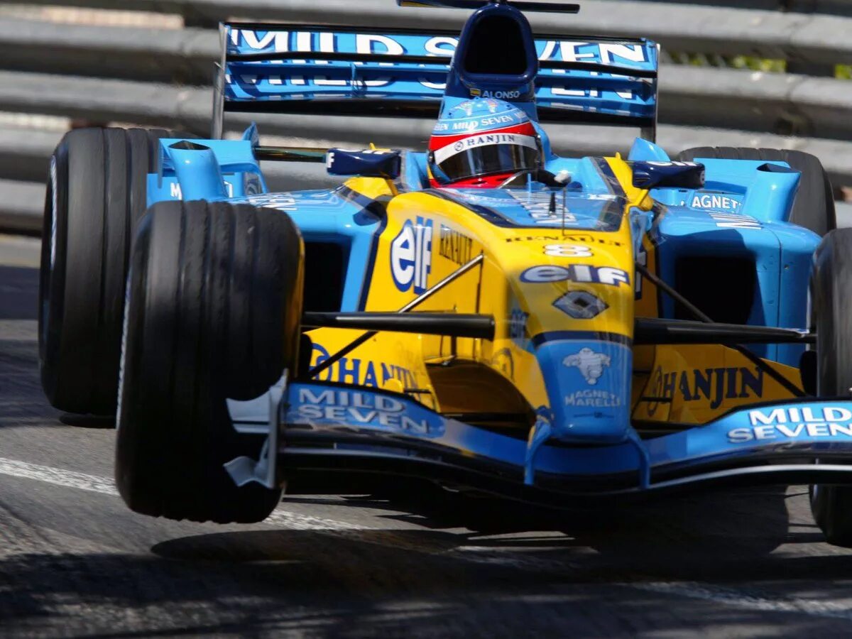 Renault f. Ф1 2003 Алонсо. Renault f1 2003. Renault f1 Team 2003. Renault f1 2007.