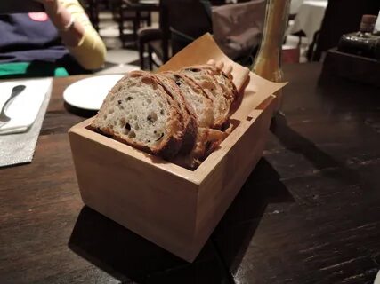 Bread plate