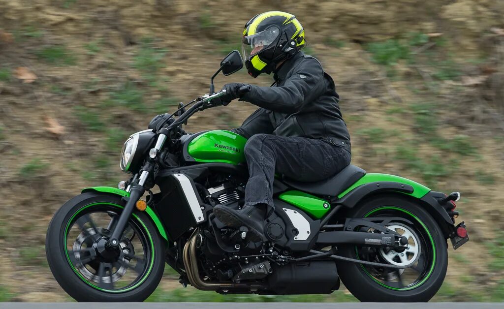 Kawasaki vulcan s 650 белый. Kawasaki en650 vulcan s. Kawasaki en650 vulcan s. Кавасаки вулкан 650s. Kawasaki vulcan s мотоцикл.