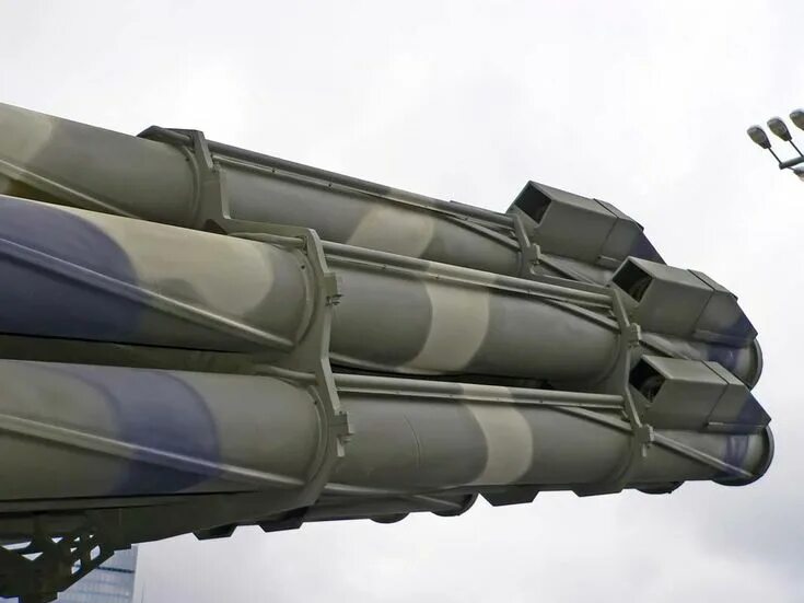 Рсзо ураган ракета. Рсзо 9к57 «ураган» ракета. Рсзо 9к58 «кама». Рсзо ураган ракета. Рсзо a-100.