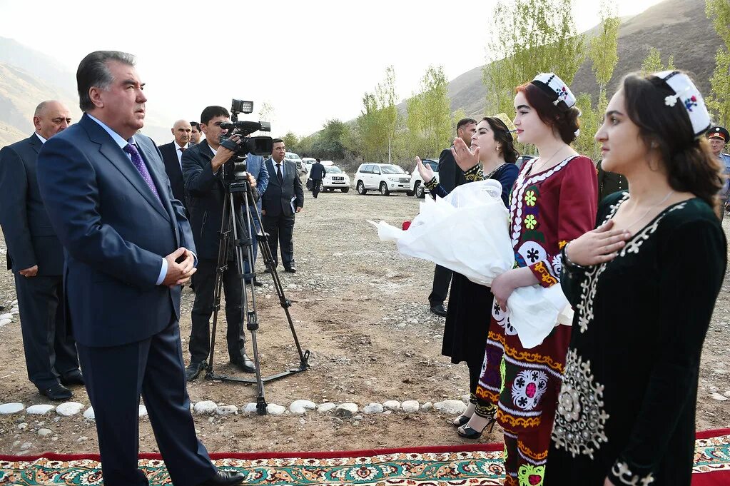 Нуробод точикистон. Нохияи Сангвор Таджикистан. Таджикистан Сангвор район. Нохияи нуробод Таджикистан. Таджикистан село Тавильдара.