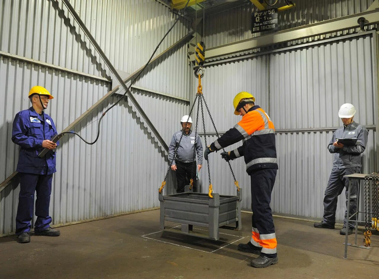 работа стропальщиком вакансии. стропальщик с краном. стропальщик. стропальщик. стропальщик.