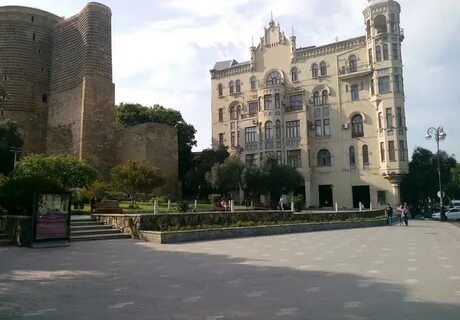 Баку замок