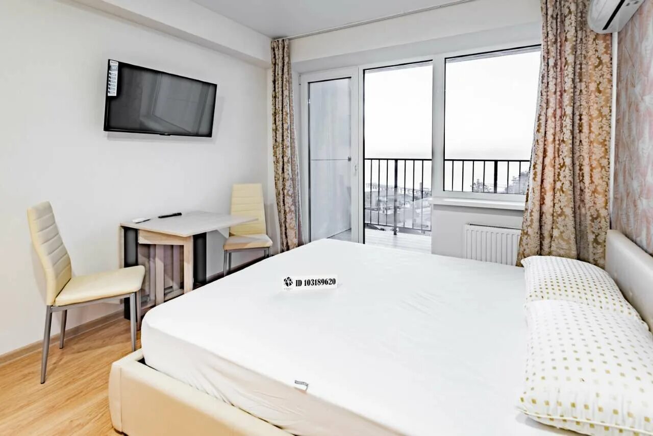 Сниму квартиру дагомыс сочи. Апарт-отель дагомыс 4339. Дагомыс вдохновение мини-отель. Гостиница рассвет дагомыс. Летняя 50 дагомыс.