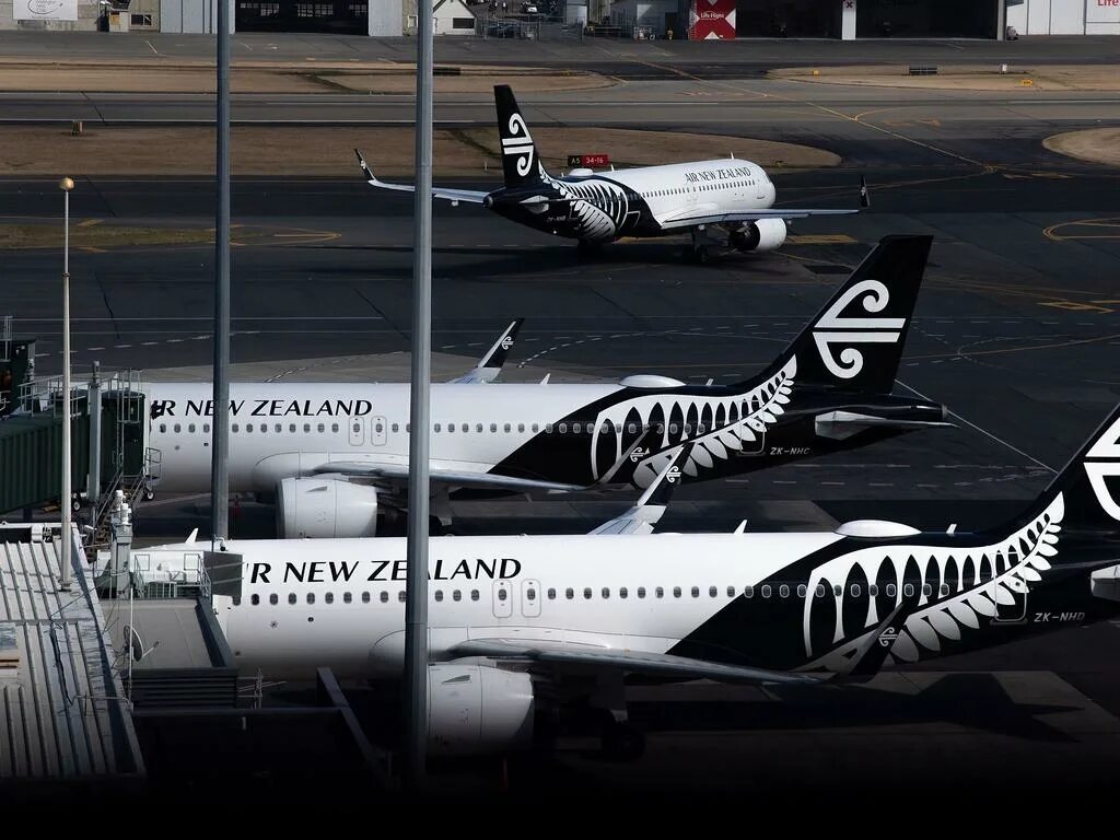 Air new zealand. Air New Zealand флот. Air New Zealand самолеты. Air New Zealand at72.