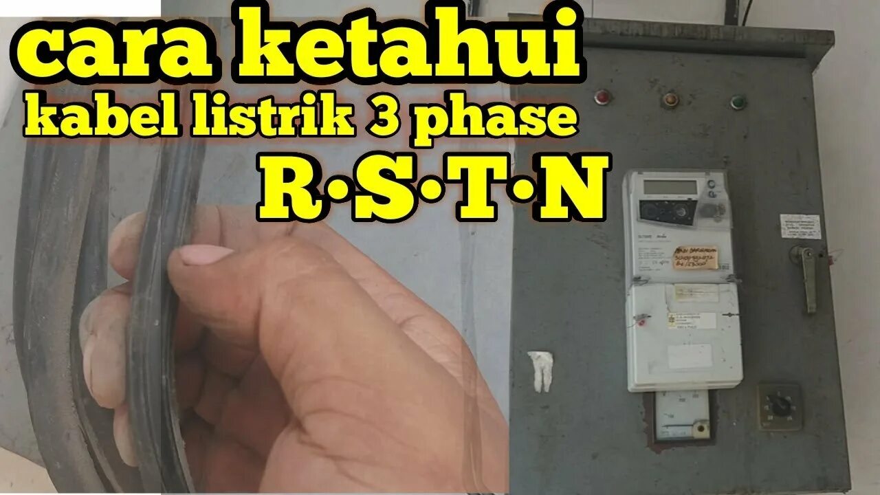 Phase r. 3 Phase line r s t.