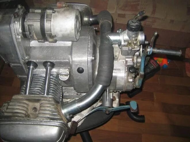 Какие лучше поставить карбюратор на урал. Карбюратор урал 750. Карбюратор урал 375. Один карбюратор на мотоцикл урал. 1 карбюратор на мотоцикл урал.