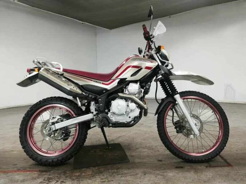 Купить ямаха иркутск. Yamaha XT 250 Serow 2005. Yamaha Serow 225 2005. Yamaha xt250 Serow 2005г. Yamaha xt225 Serow/xt250 Serow.