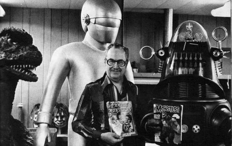 World Science Fiction Convention писатель-фантаст Forrest j. Ackerman. Форрест Аккерман 1939. Форрест Аккерман и Миртл Джонс. Forrest j. Ackerman 1939 костюм. Jackerman 3d перевод