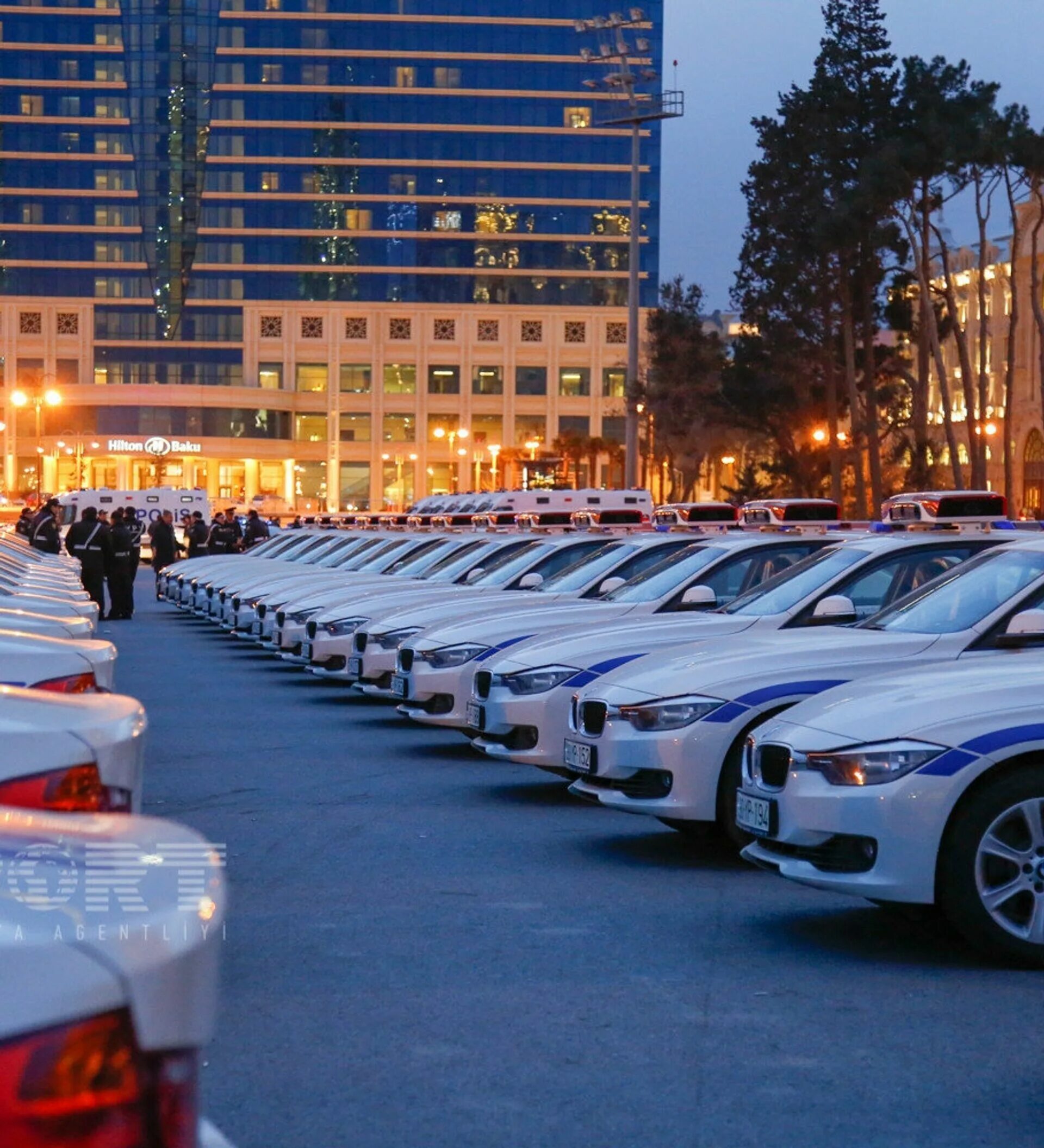 Авто баку азербайджан. YPX-Азербайджан полиция. YPX Баку. Полиция Азербайджана автомобили. Полицейские машины в Баку.