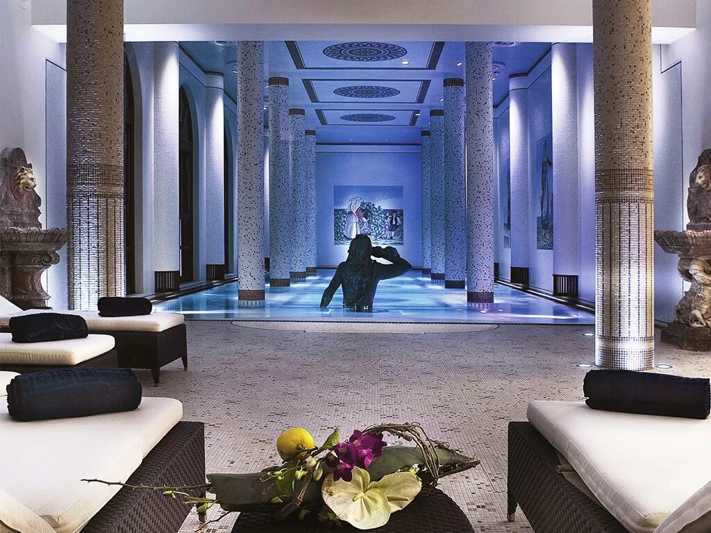 Тайский массаж головы. Массаж. Спа процедуры массаж. Массаж тела для салонов. Баннер для массажного кабинета.