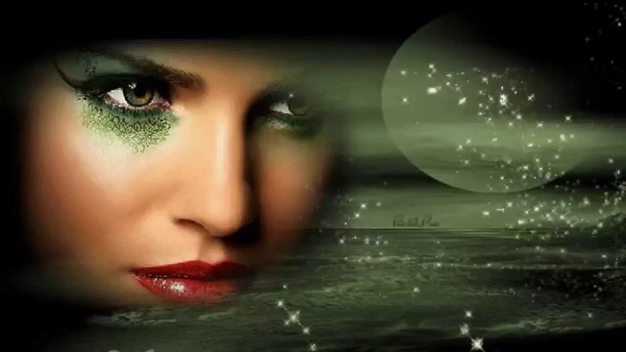 Песня с названием сон. Женские зеленые глаза. Красивые женские глаза. С днем зеленых глаз открытки. Взгляд зеленых глаз.