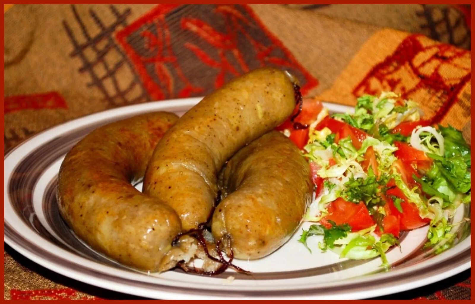 Колбаса из картошки. Белорусские колбаски с картошкой. Картофельная колбаса. Колбаски из картошки в духовке. Ведерай.