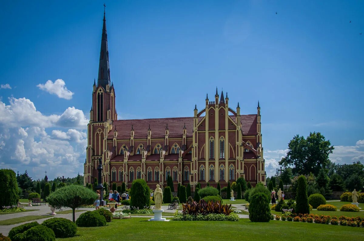 Троицкий костел в деревне гервяты. Костел троицы. Гервяты минск. Гервяты. Костел святой троицы гервяты беларусь.