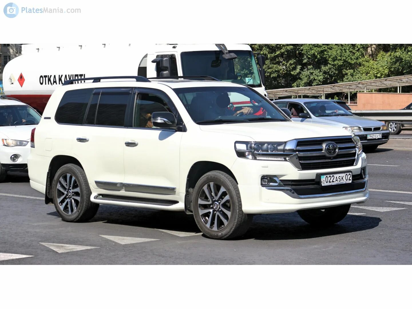 Lc казахстан. Toyota land cruiser 200 2025. тойота ленд крузер 2025. land cruiser казахстан. тойота ленд крузер казахстан j250.