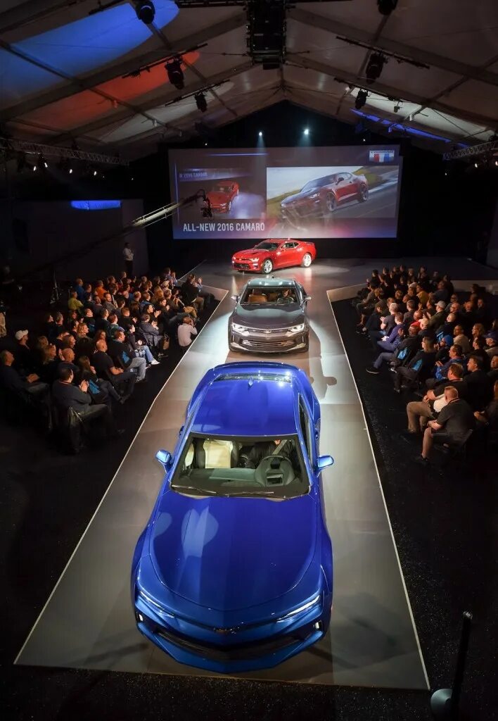 New car show. Автосалон в женеве 2021. Красивые автосалоны. Quad city regional auto show. Женева 2022 автовыставка.