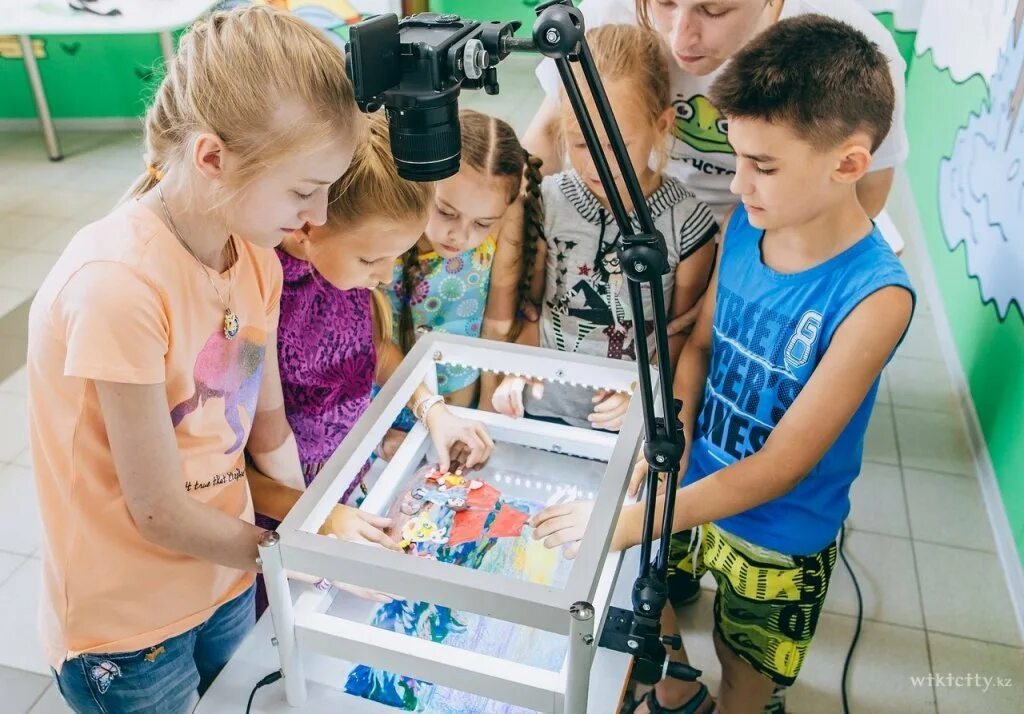 Детская мультстудия. Мультстудии для детей в доу. Студия мультипликации для детей. Мультипликационная студия для детей. Мультстудия для детей.