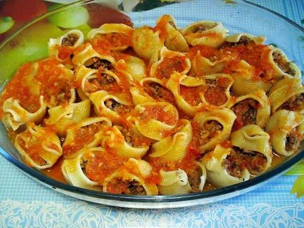 Фаршированные макароны в томатном соусе