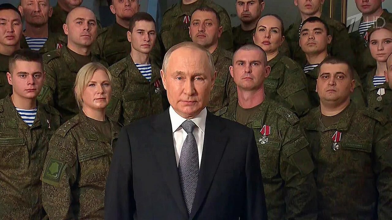 Новогоднее обращение Путина 2023. Военная форма Российской Федерации. Второе декабря 2023