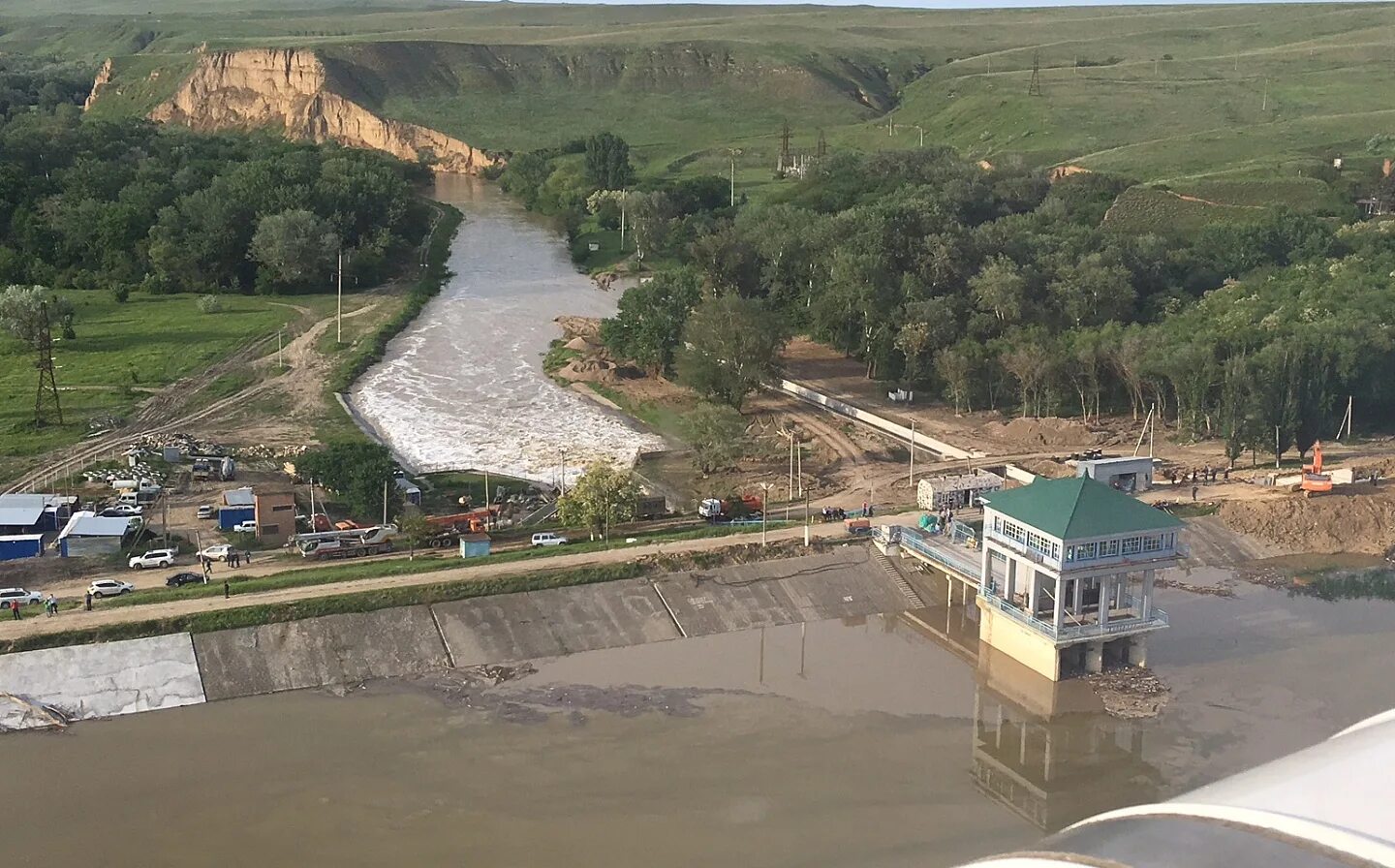 Красное водохранилище Андроповский район. Каскадный Ставропольский край водохранилище. Красное водохранилище Ставропольского края. Посёлок каскадный Ставропольский. Красно водохранилище