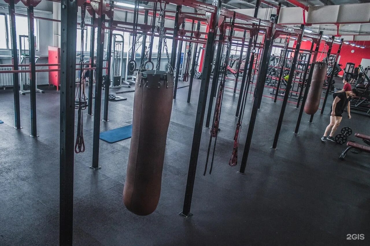 Спарта металлопрокат. Спарта орёл фитнес. спарта красноярск тренажерный. sparta красноярск спортзал. спарта тренажерный зал балаково.