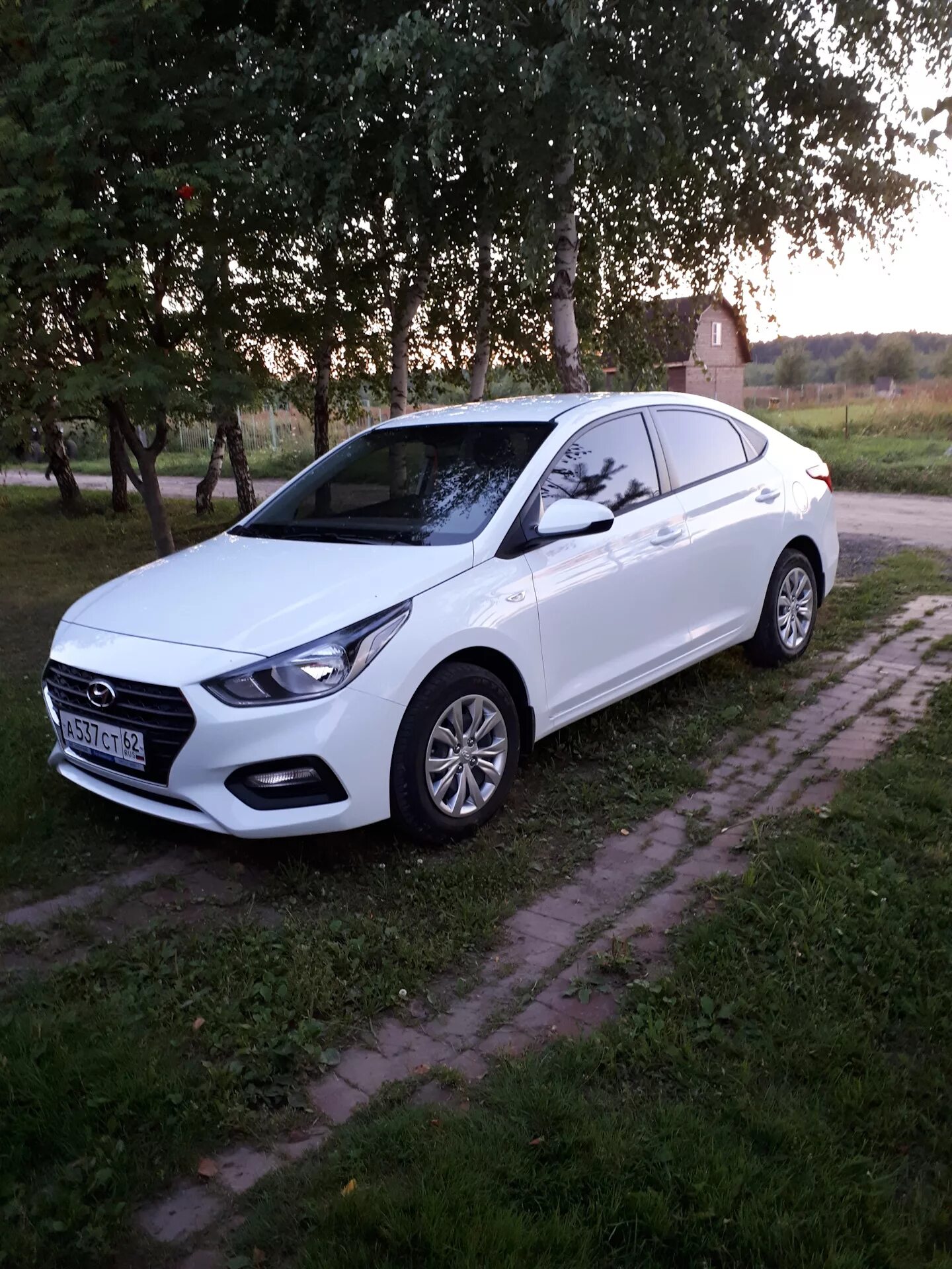 Хендай солярис 19. Hyundai Solaris. Хендай Солярис 2019 белый. Hyundai Solaris II. Хендай Солярис 2 2017.