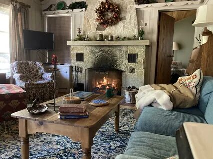 Discover what communities, celebrities and influencers talk about. 