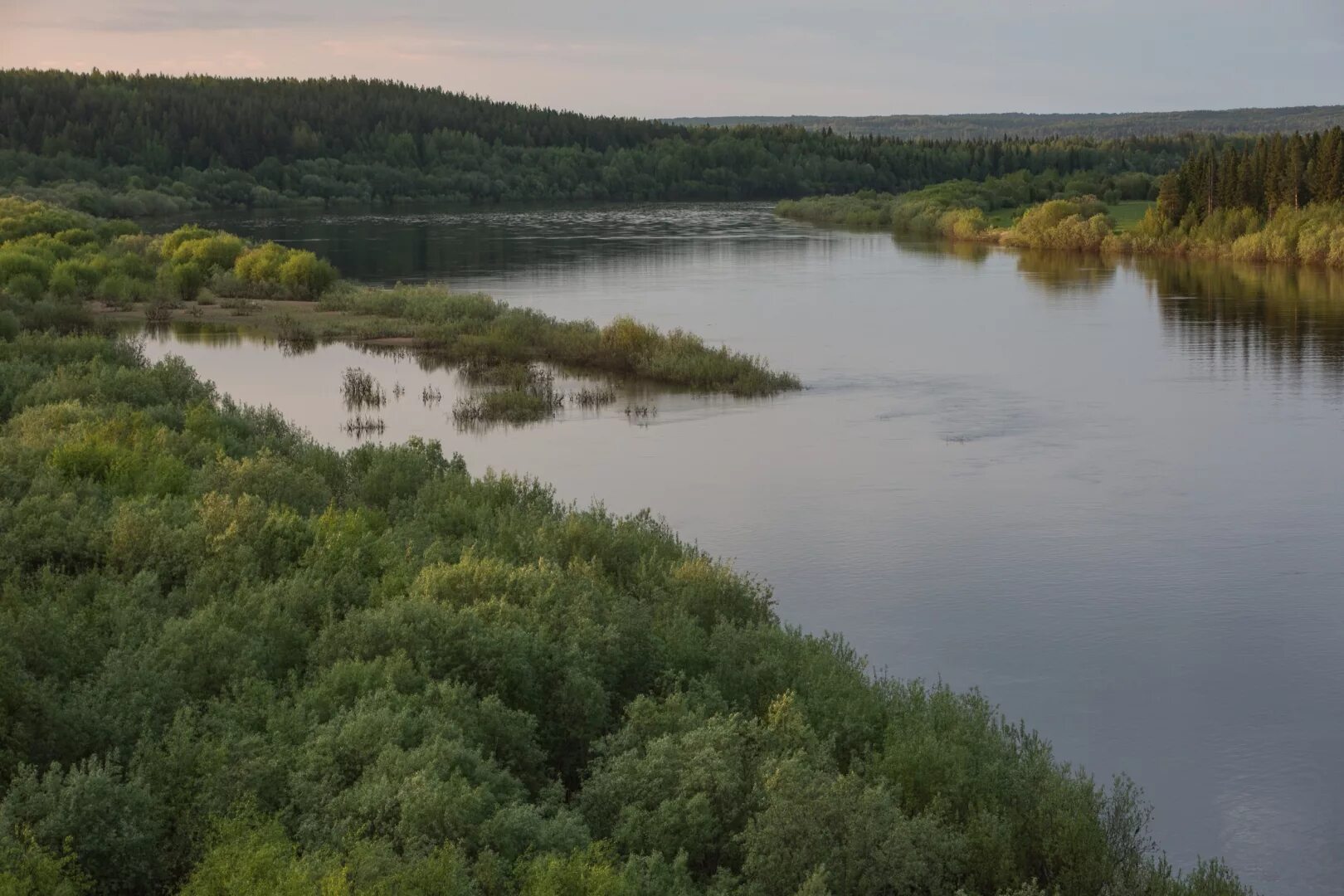 Усть Кулом река Вычегда. Усть-Куломский район река Вычегда. Село Усть-Кулом река Вычегда. Река Вычегда в Республике Коми.