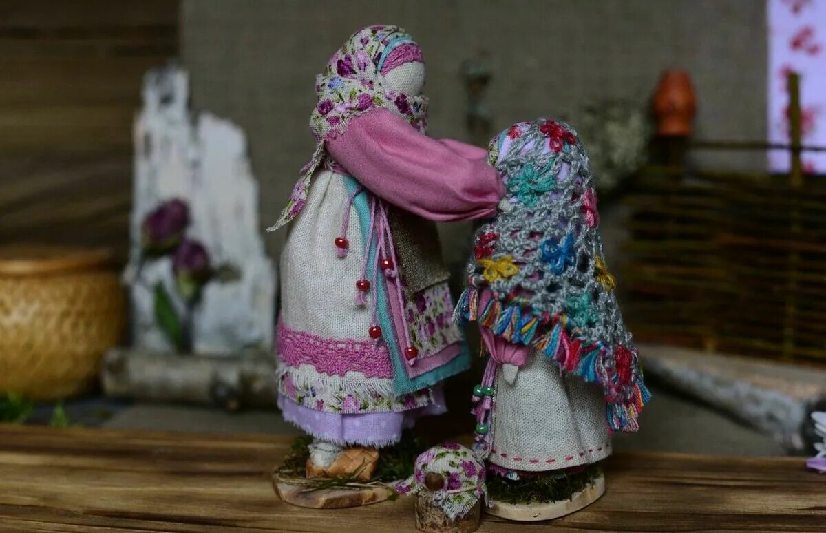 Традиционные народные русские куклы. Традиционная кукла русская Княжна. Традиционная тряпичная кукла. Традиционная народная кукла. Традиционная русская тряпичная кукла.