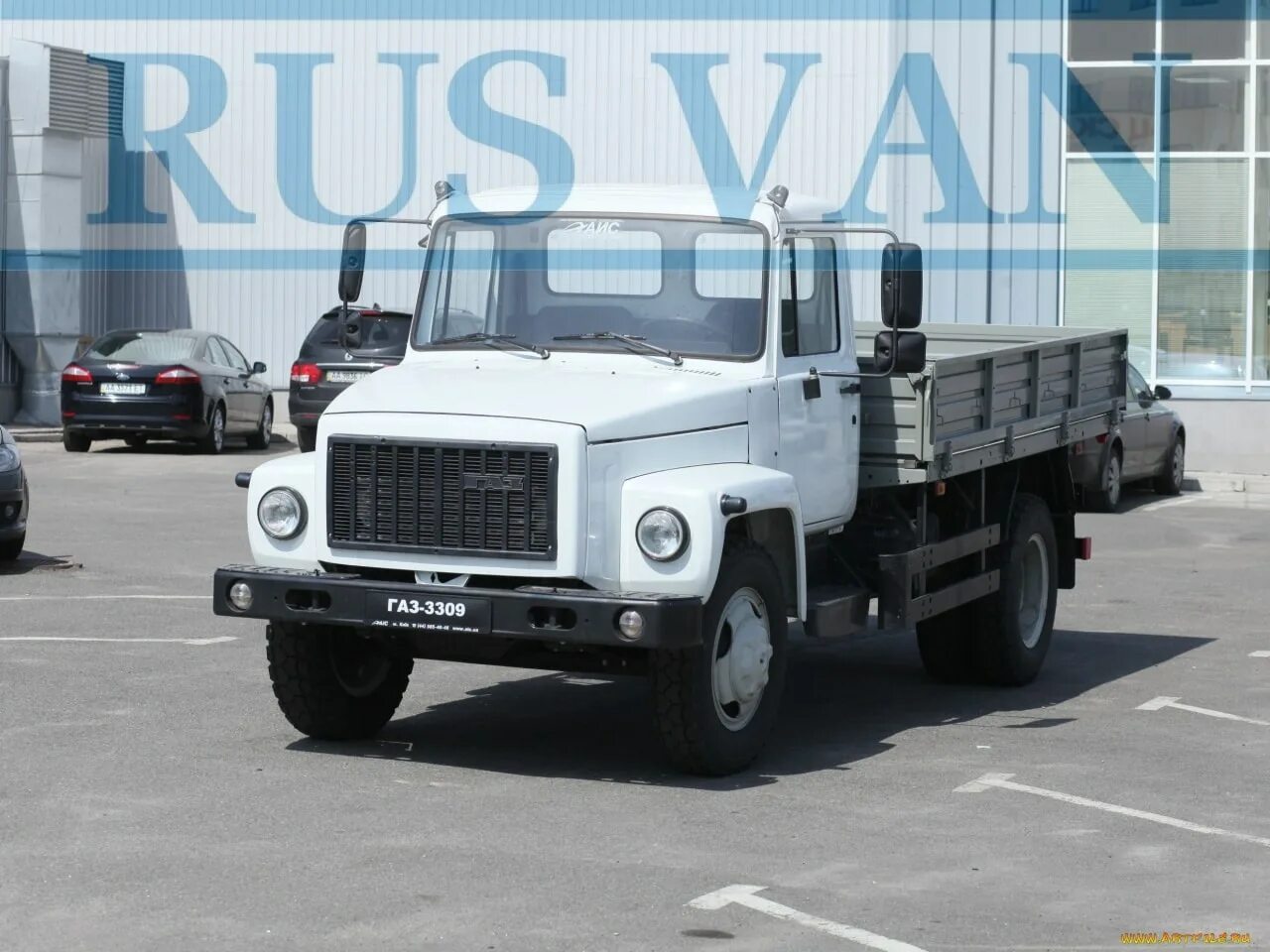 Газ 3309 ммз. Автомобиль газ 3309 бортовой. Газ 3309 грузовой. Газ бортовой дизель. Грузовик газ 3309 бортовой.