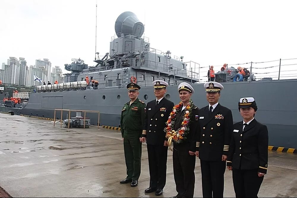 владивосток база тихоокеанского флота. владивосток база тихоокеанского флота россии. база вмф владивосток. корабль адмирал пантелеев владивосток. корабли тоф владивосток.