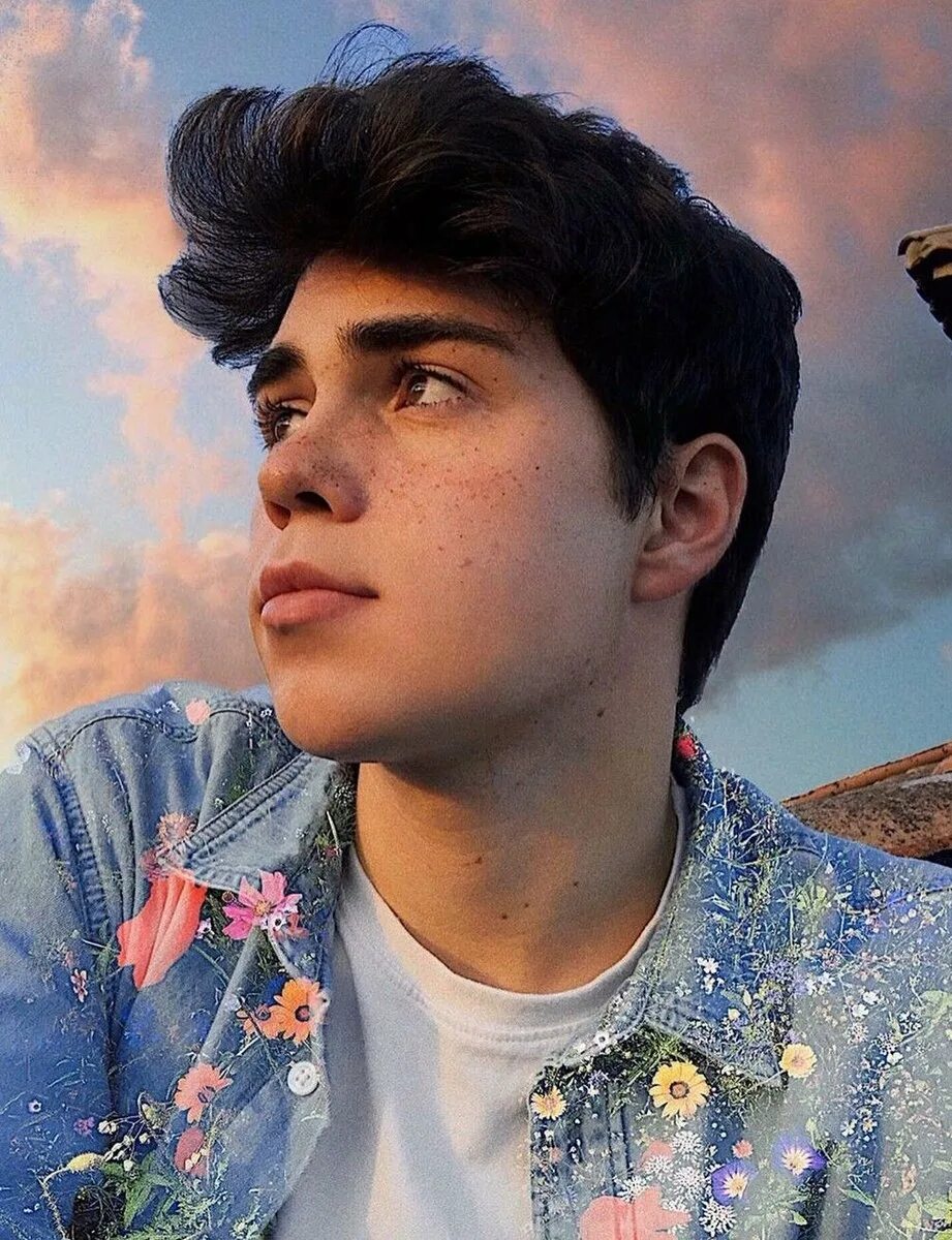 дилан пейтон ноен. красавчик из тик тока. макс алексеенко alexmymymy. парни из тик тока. красивые популярные мальчики.