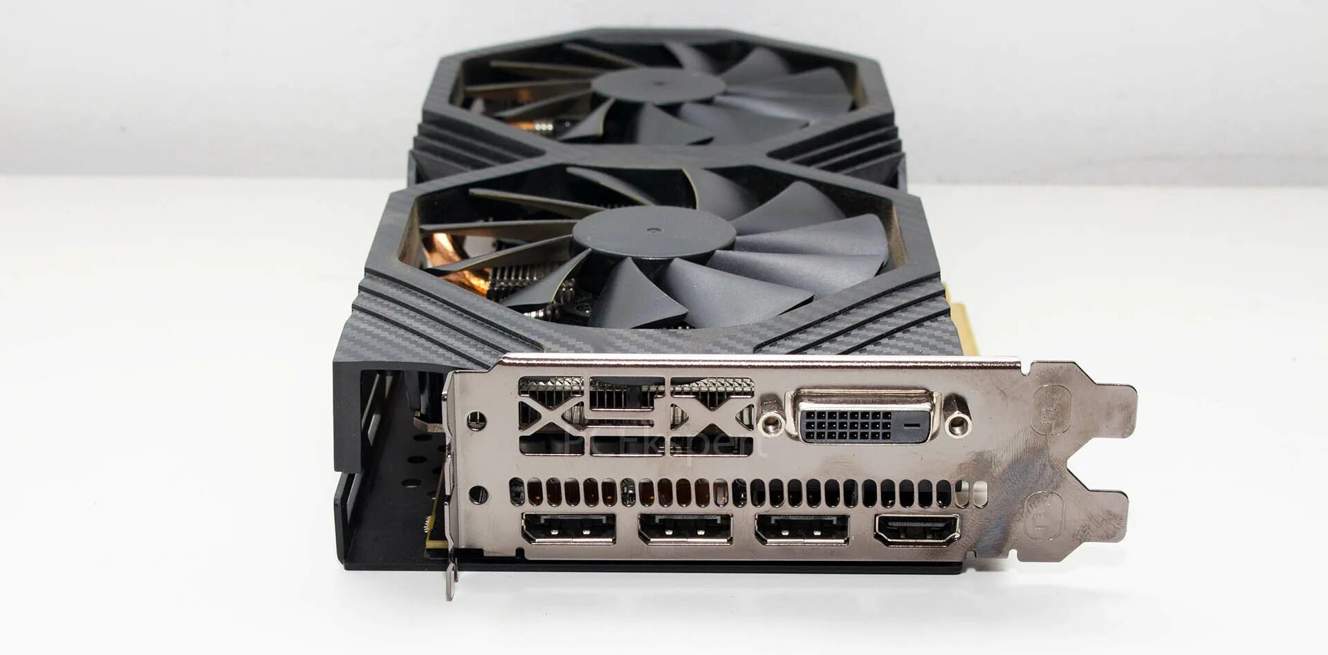 XFX RX 580 8gb. XFX 580 4gb. RX 580 разъемы. Xfx rx580