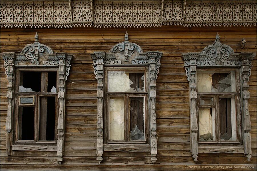 Старинные окна. Старинные окна. Ставни на окна деревянные. Старинные окна. Как называются старые окна.