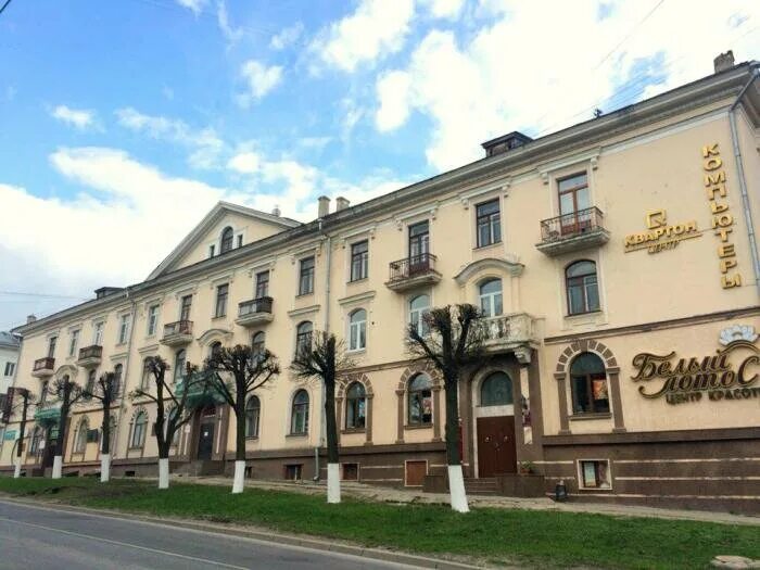 Магазин "Квартон" - в июле 2013 года