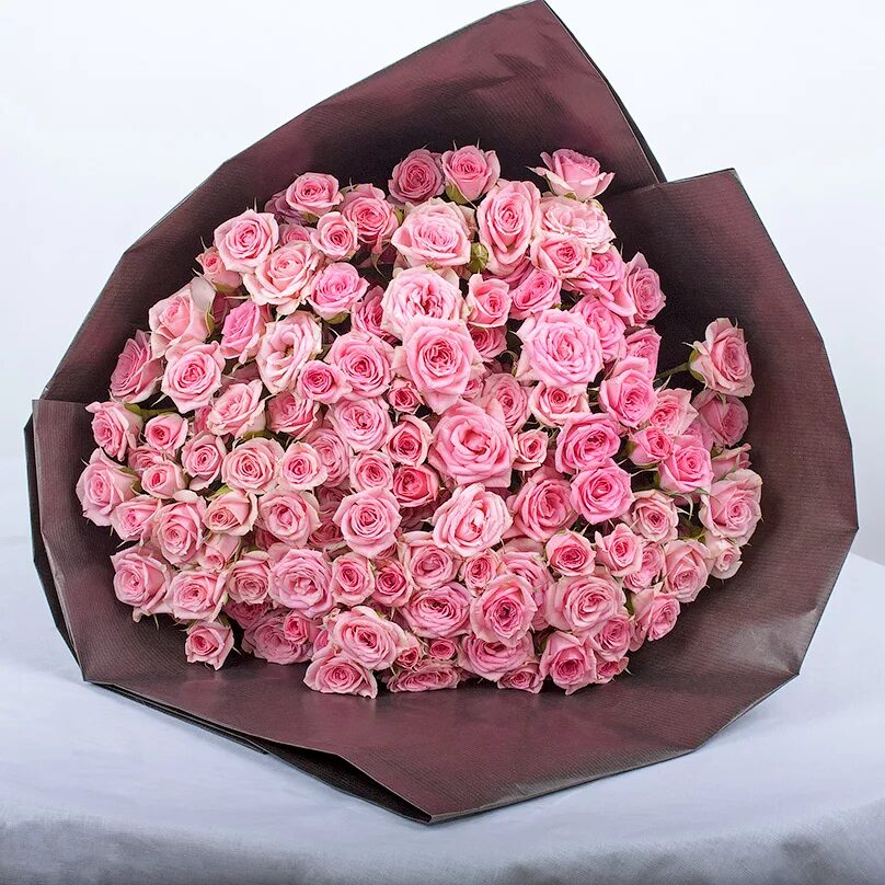 Букет из 4 роз. Букет с кустовой розой. Букет кустовых роз - 19шт. Кустовые розы букет в крафте.