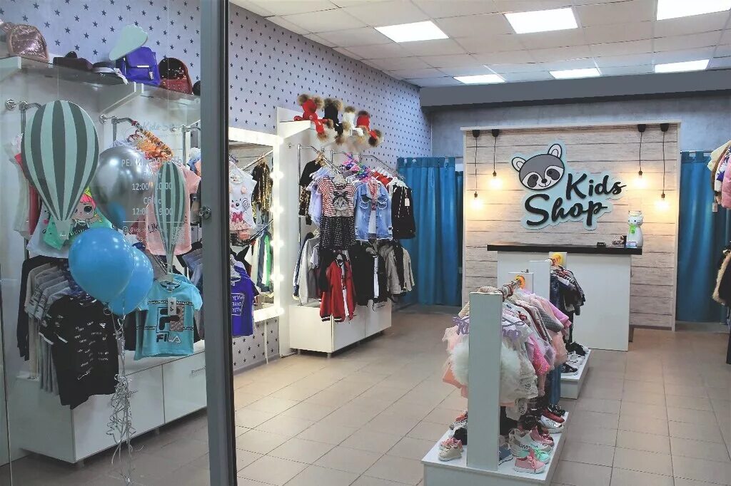 магазин детский шоп. магазин детский шоп. красивый магазин игрушек. интерьер детского магазина. интерьер магазина одежды для детей.