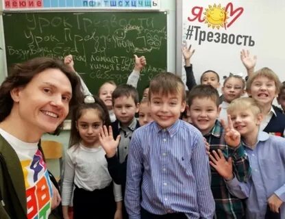 Ученица первого класса общеобразовательной школы люба